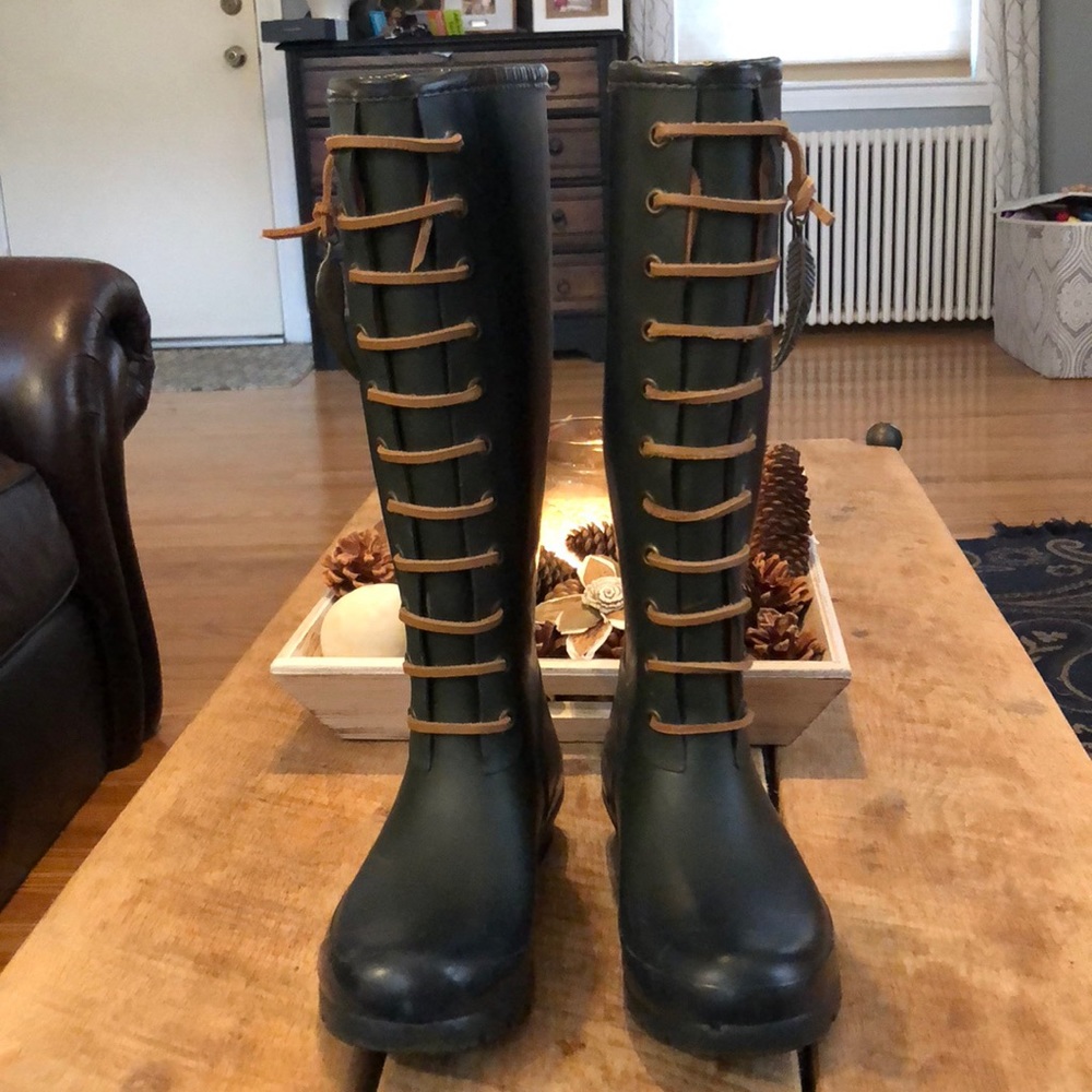 Lucky Rain boots